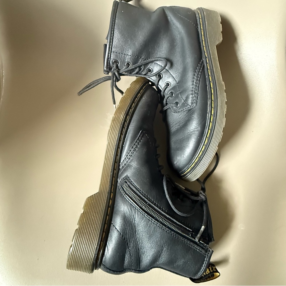 Black Side Zip / Lace up Dr. Martens Boots for Big Girl Size 4 - Picture 8 of 14